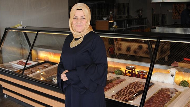 Bulaşıkçılıkla Başladı Steak House Patronu Oldu